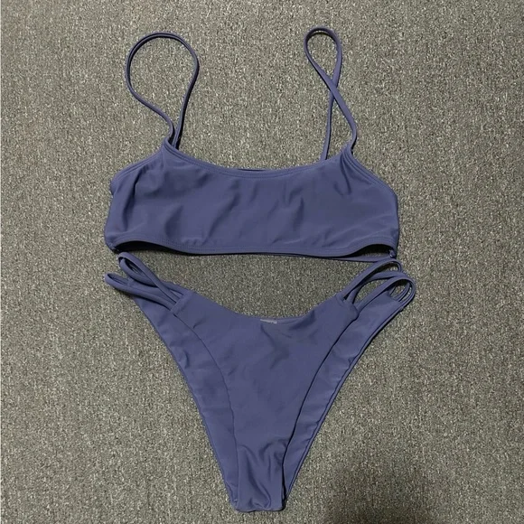 Bathing suit set - Picture 1 of 2